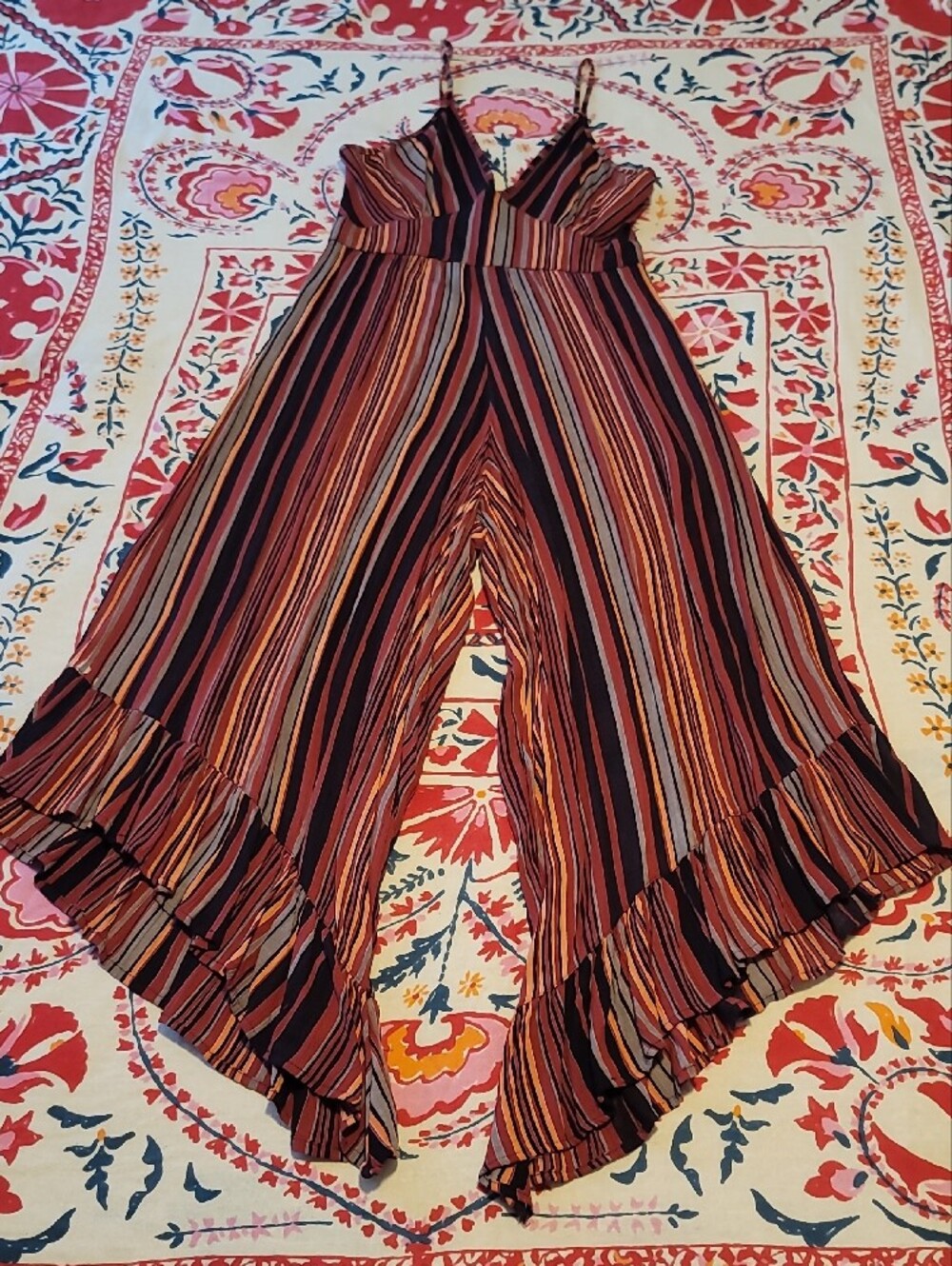 NWOT Angie Striped V-Neck Empire Waist Spaghetti Strap Jumpsuit w Smoked Back